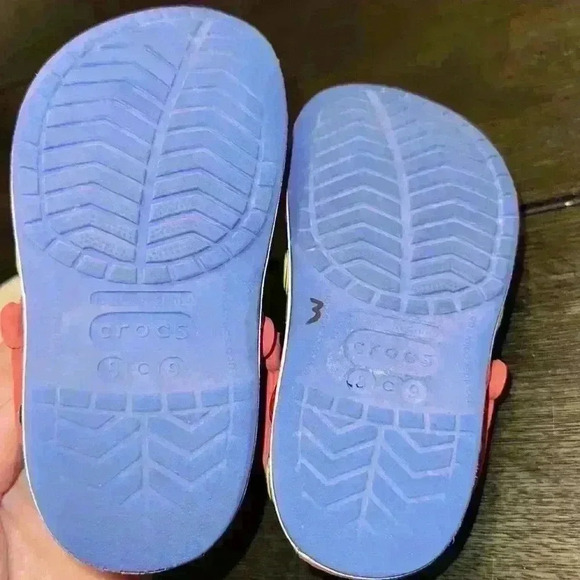 DISNEY CROCS Mickey Mouse Light Up Crocband Kids Size Junior 8/9 - Picture 7 of 7